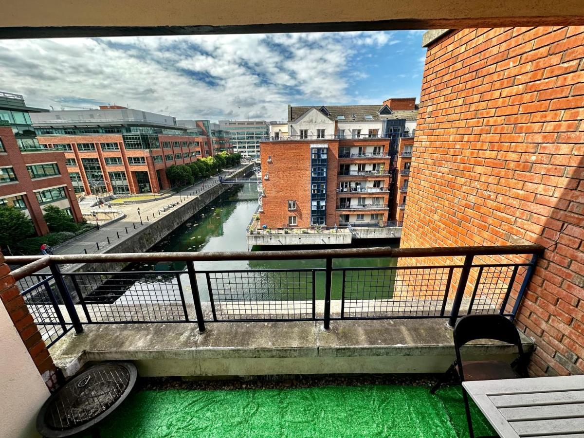Customhouse Balcony View, Dublin 1 Otel Dış mekan fotoğraf