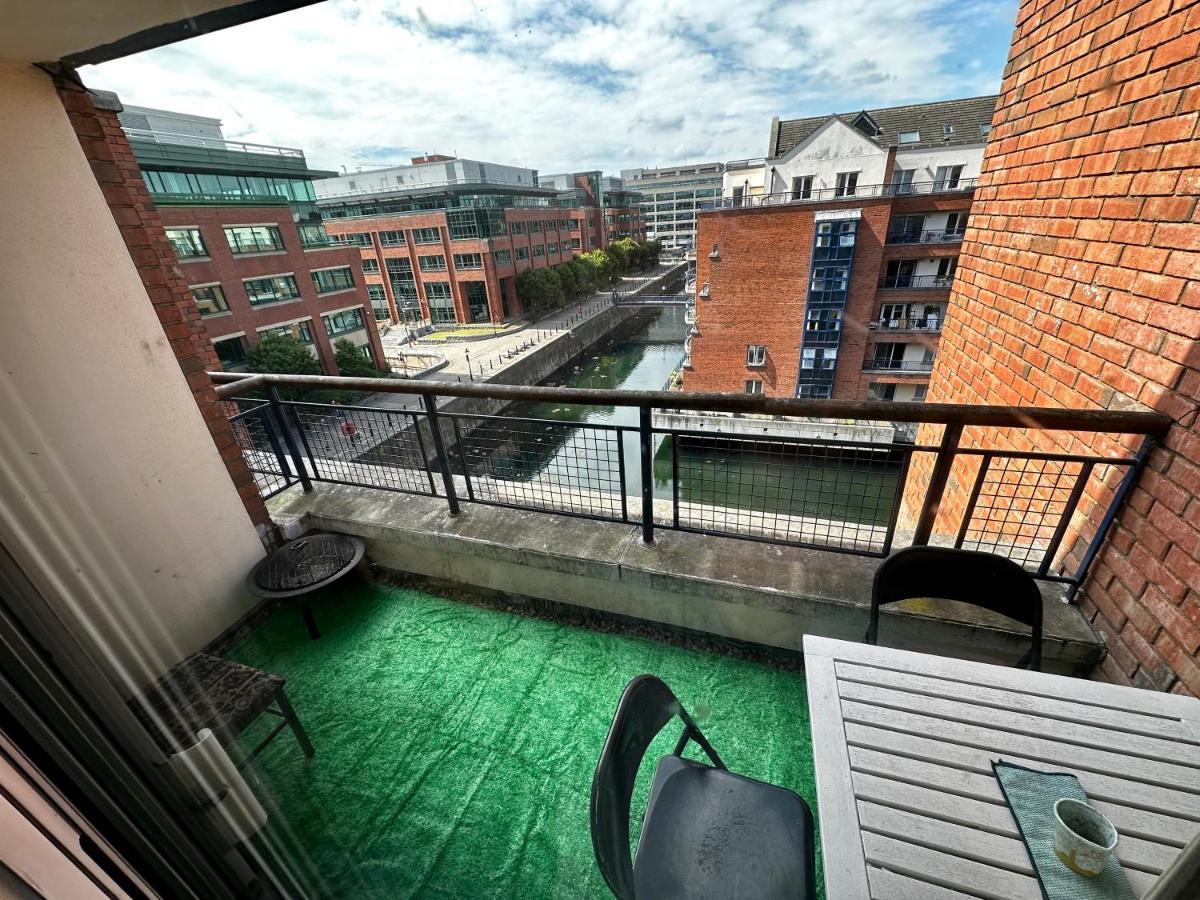Customhouse Balcony View, Dublin 1 Otel Dış mekan fotoğraf